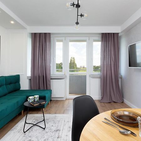 Metro Marymont Apartment By Noclegi Renters Warszawa Exteriör bild