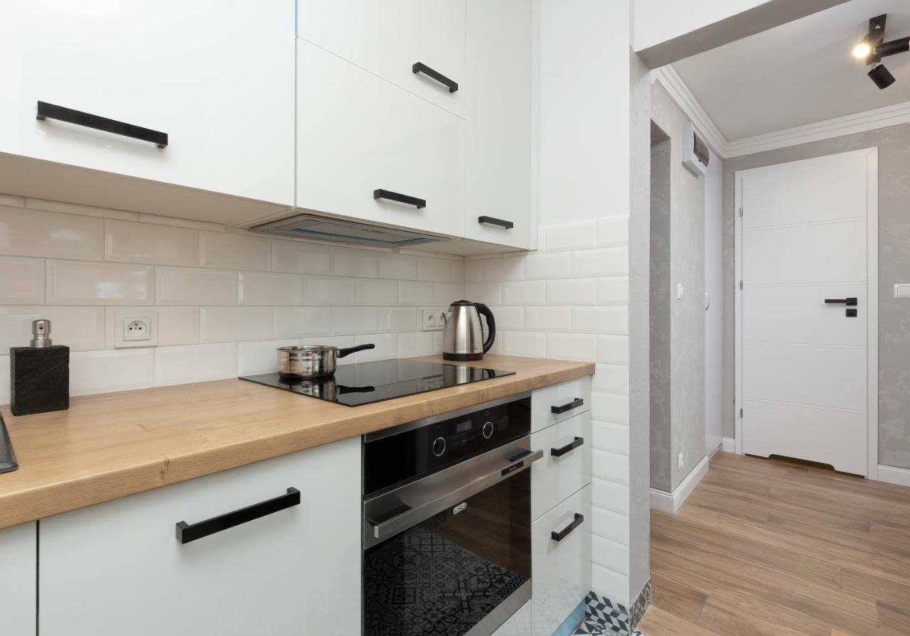 Metro Marymont Apartment By Noclegi Renters Warszawa Exteriör bild